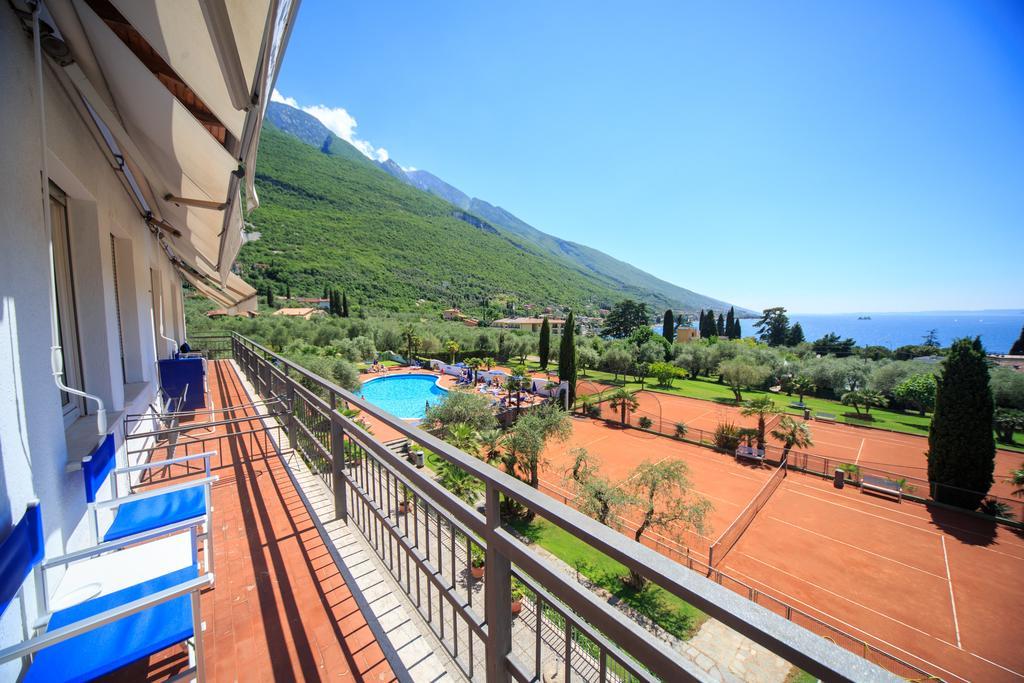 Club Hotel Olivi - Tennis Center Мальчезине Экстерьер фото